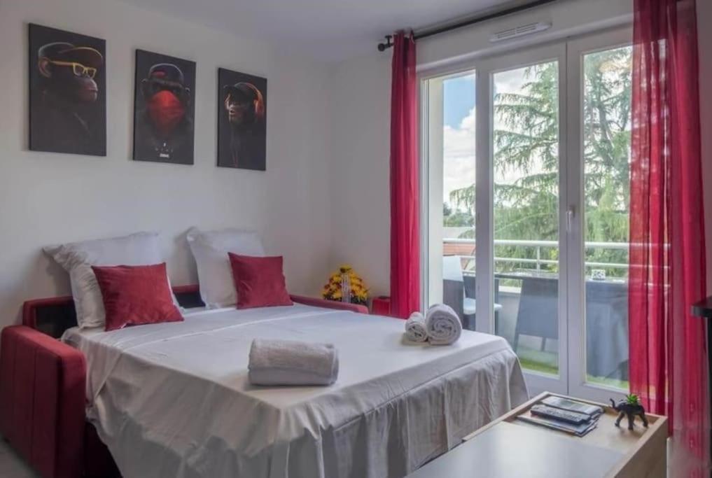 Apartamento Le Square Des Sapins Orléans Exterior foto